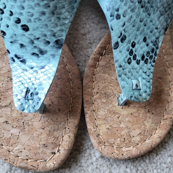 Donald J Pliner OLTINA Pearlized Teal Python Water Cork Wedge Sandal Size 7.5 - Picture 8 of 8